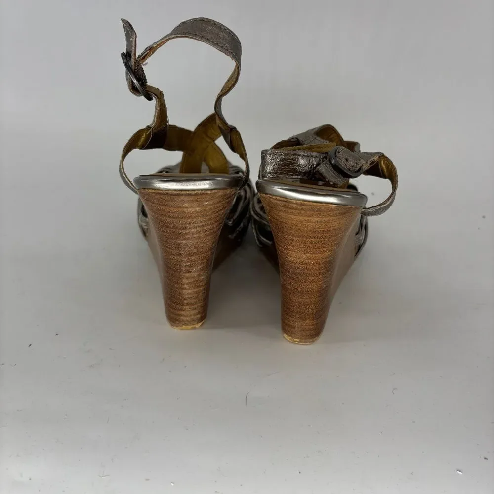 Seychelles Silver Wedge Sandals with Strappy Design